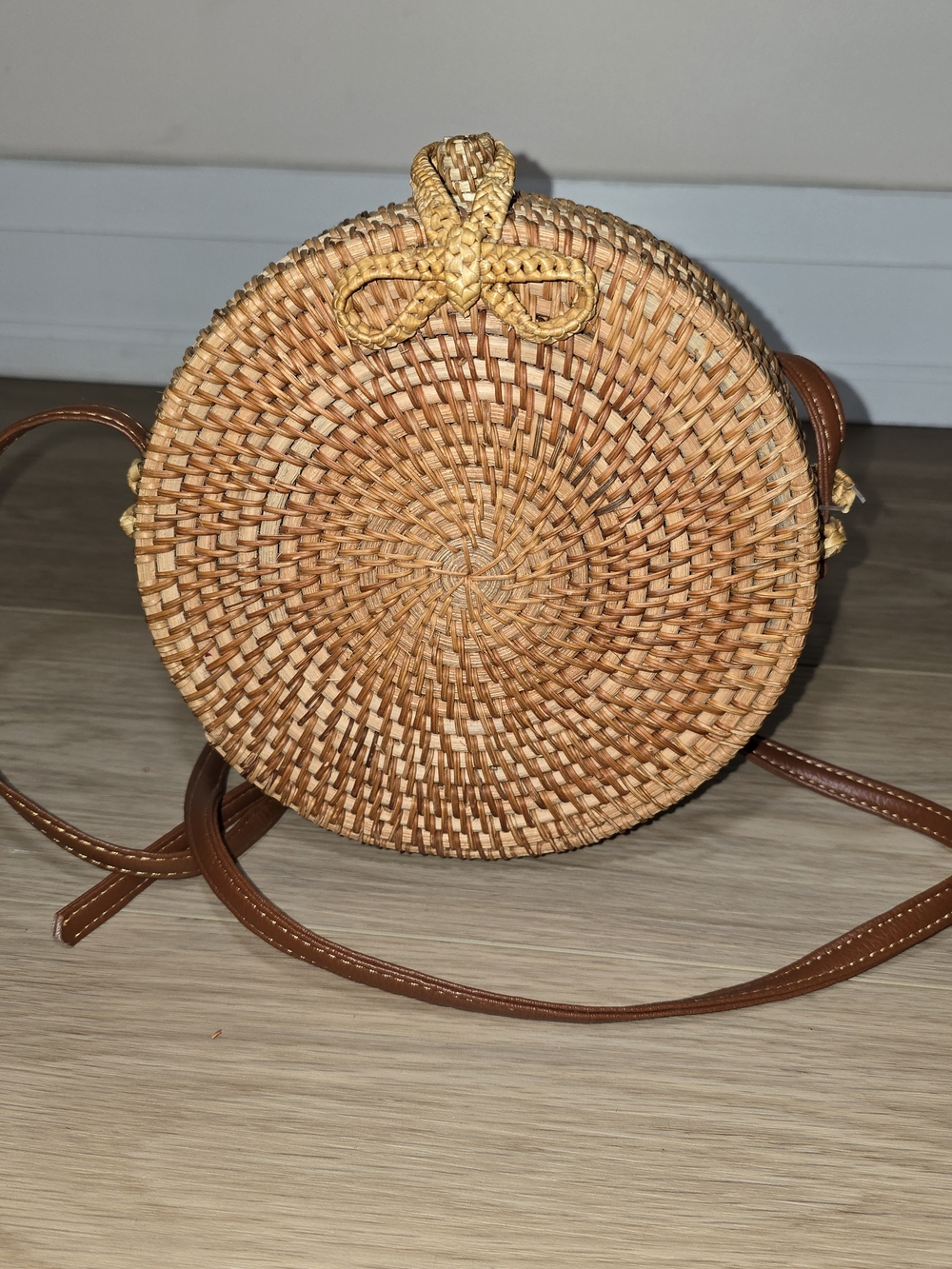 Balinese Woven Rattan Round Straw Crossbody Bag with Bow Detail Boho Summer Purs